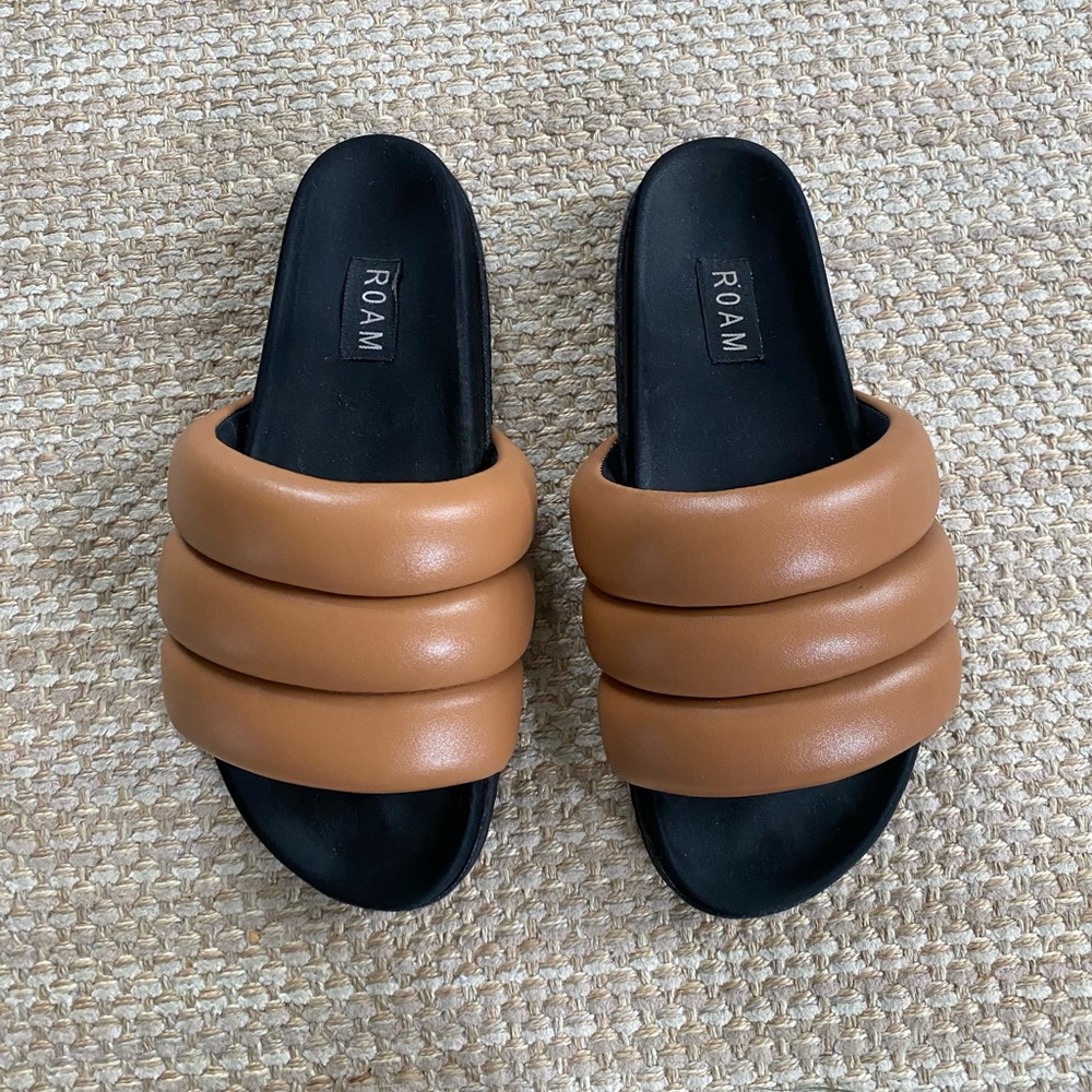 ROAM puffy slides